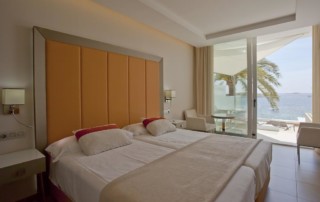 Luxury Hotel Playa den Bossa sea front PLAYA DEN BOSSA HTL TRDMA Bedroom 3 - LeibTour: TOP aparthotels in Ibiza