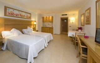 Luxury Playa den Bossa Ibiza Modern Studio Apartment IBAPPRE Bedroom 8 - LeibTour: TOP aparthotels in Ibiza