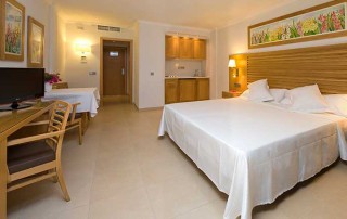 Luxury Playa den Bossa Ibiza Modern Studio Apartment PLAYA DEN BOSSA IBAPPRE Bedroom 2 - LeibTour: TOP aparthotels in Ibiza