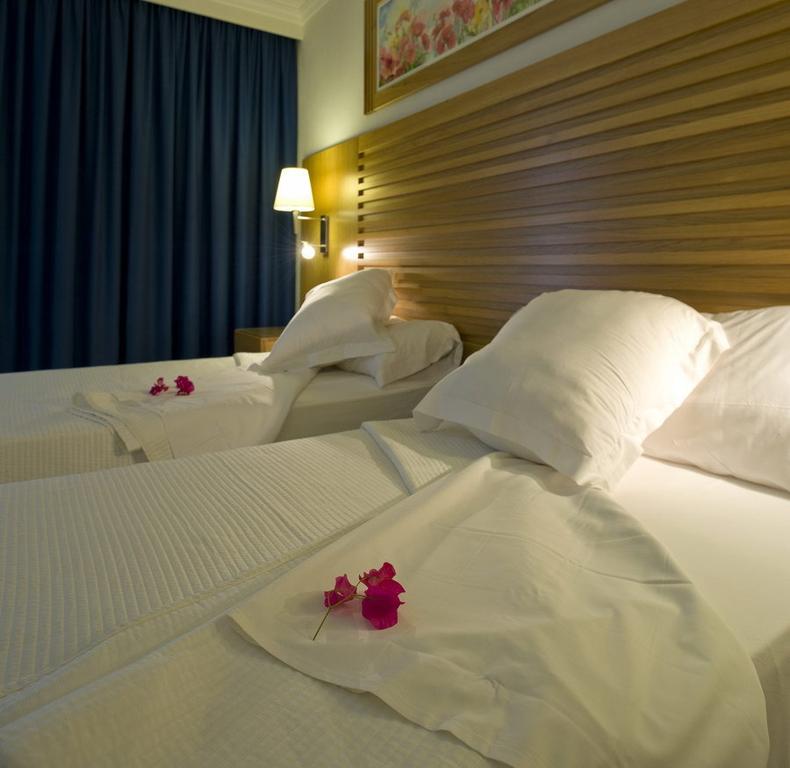 Luxury Playa den Bossa Ibiza Modern Studio Apartment, PLAYA DEN BOSSA - IBAPPRE - Bedroom 3 Portfolio: 2 Pools / Beach 150m / 14% Discount / Free Parking - Property code: IBAPPRE