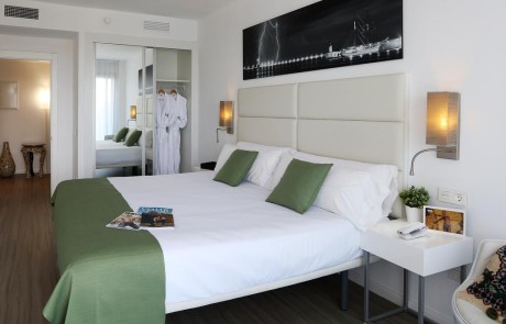 Luxury Pool SPA Gym Apartments AXBEASA Bedroom 1 - LeibTour: TOP aparthotels in Ibiza
