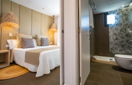 MJG2 - LeibTour: TOP aparthotels in Ibiza