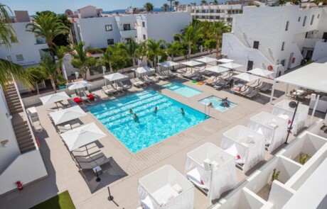 MJGPDBS Pool area - LeibTour: TOP aparthotels in Ibiza