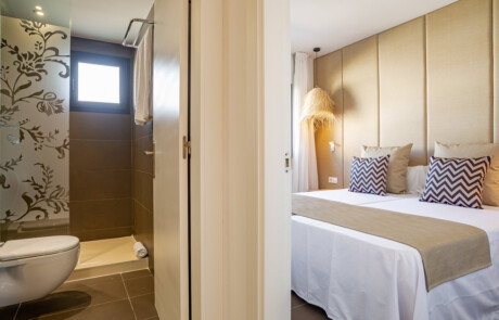 MJGPDBS Sanctuary Suite 3 - LeibTour: TOP aparthotels in Ibiza