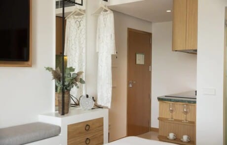 MRSBTQP 6 - LeibTour: TOP aparthotels in Ibiza