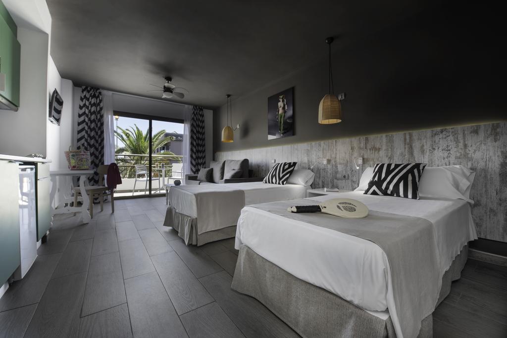Modern Loft Studios and Apartments with Swimming Pool, PLAYA DEN BOSSA - Property code: BOSSAMOG Modern Loft Studios and Apartments with Swimming Pool, PLAYA DEN BOSSA - Property code: BOSSAMOG