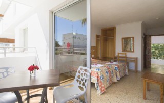 Nice Cozy Apartment with Pool PLAYA DEN BOSSA VICEGRELI Balcony 2 1 - LeibTour: TOP aparthotels in Ibiza