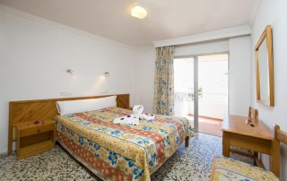 Nice Cozy Apartment with Pool PLAYA DEN BOSSA VICEGRELI Bedroom 4 1 - LeibTour: TOP aparthotels in Ibiza