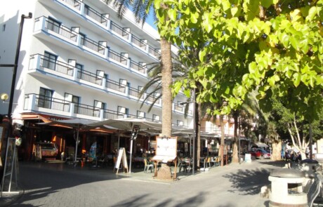 Nice apartment city downtown with pool SAN ANTONIO BLAPFESA Downtown - LeibTour: TOP aparthotels in Ibiza