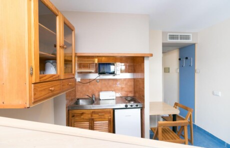 Nice apartment city downtown with pool SAN ANTONIO BLAPFESA Kitchen 1 - LeibTour: TOP aparthotels in Ibiza