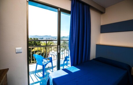 Nice apartment city downtown with pool SAN ANTONIO BLAPFESA View 4 1 - LeibTour: TOP aparthotels in Ibiza