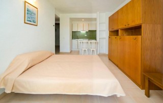 PCLLCLO - LeibTour: TOP aparthotels in Ibiza