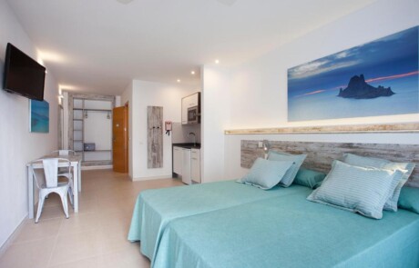 PLBESAN Studio 3 - LeibTour: TOP aparthotels in Ibiza