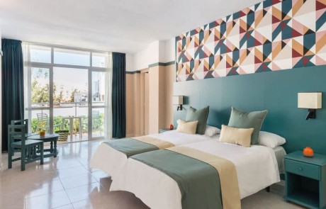 SAMARCL 13 - LeibTour: TOP aparthotels in Ibiza