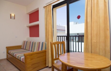 SCMAPTSA 19 - LeibTour: TOP aparthotels in Ibiza