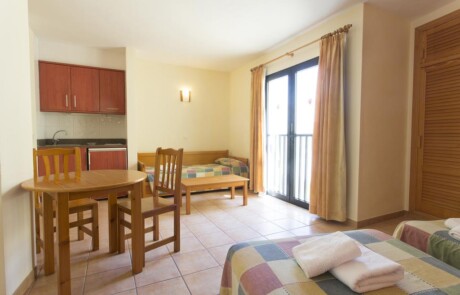 SCMAPTSA 7 - LeibTour: TOP aparthotels in Ibiza