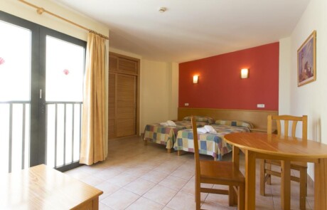 SCMAPTSA 8 - LeibTour: TOP aparthotels in Ibiza