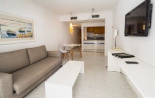 SEDUQPL 11 - LeibTour: TOP aparthotels in Ibiza