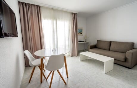 SEDUQPL 2 1 - LeibTour: TOP aparthotels in Ibiza