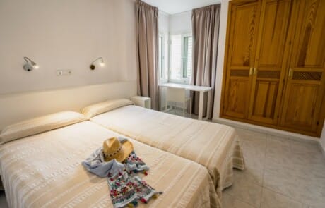 SEDUQPL 7 - LeibTour: TOP aparthotels in Ibiza