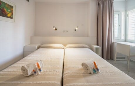 SEDUQPL 9 - LeibTour: TOP aparthotels in Ibiza