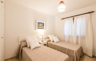 SEUROS 2 - LeibTour: TOP aparthotels in Ibiza