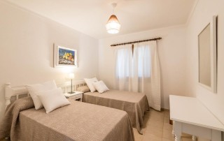 SEUROS - LeibTour: TOP aparthotels in Ibiza
