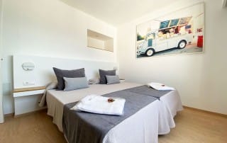 SLVNTIBZ PS2 - LeibTour: TOP aparthotels in Ibiza