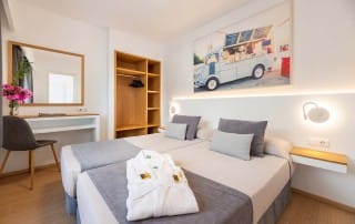 SLVNTIBZ PS2 5 1 - LeibTour: TOP aparthotels in Ibiza