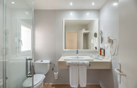 SLVNTIBZ PS3 8 - LeibTour: TOP aparthotels in Ibiza