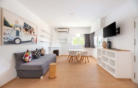 SLVNTIBZ PS3 9 - LeibTour: TOP aparthotels in Ibiza