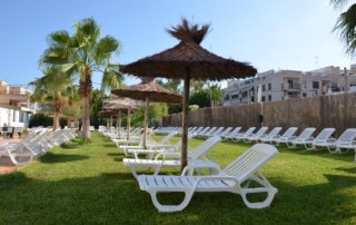 Studio apartment with pool close to the beach CECIAPSA Solarium - LeibTour: TOP aparthotels in Ibiza