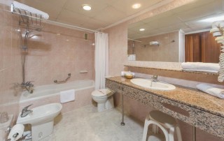 Stunning Apartment Playa den Bossa sea view PlayaJaS 6 - LeibTour: TOP aparthotels in Ibiza