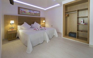 Stunning apartment with pool BONMYBOS Bedroom - LeibTour: TOP aparthotels in Ibiza