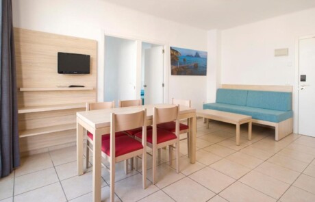 TRAMSAN 2 Bedrooms Apartment 6 - LeibTour: TOP aparthotels in Ibiza
