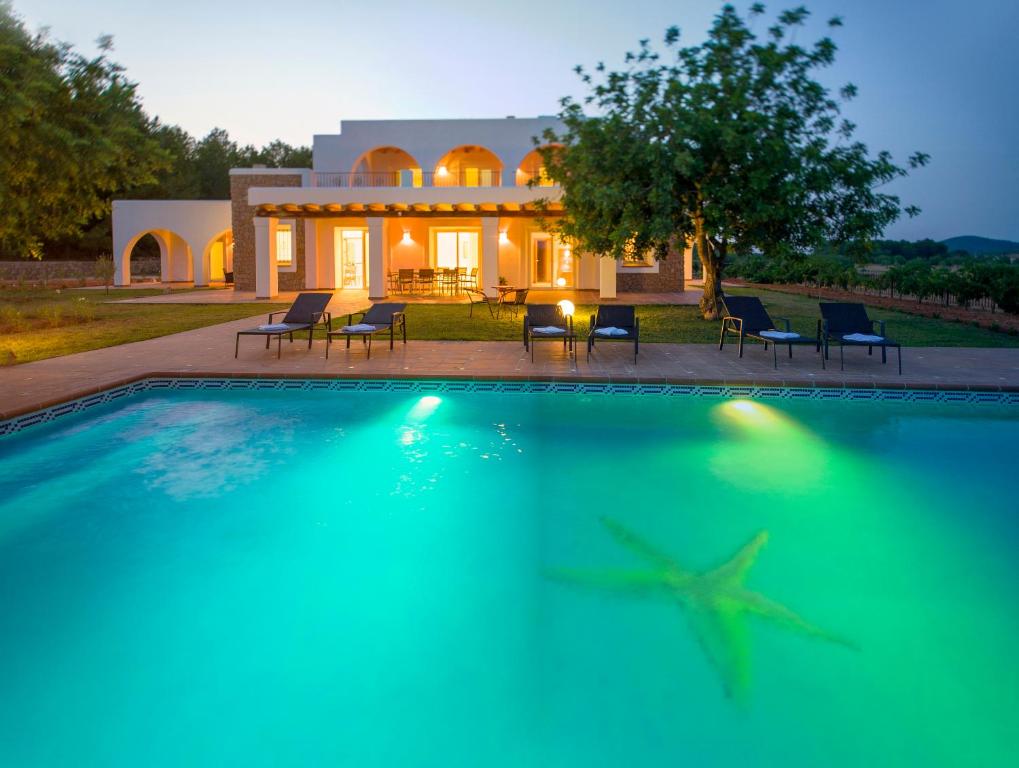 MID SEASON EXCLUSIVE OFFER PROMOTION FOR IBIZA - Leibtour Portfolio: Stunning Villa with Pool IBIZA 8 Guests | TOP - Property Code: VIL-ESCNL
