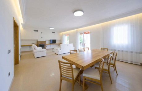 VIL ESCNL13 - LeibTour: TOP aparthotels in Ibiza