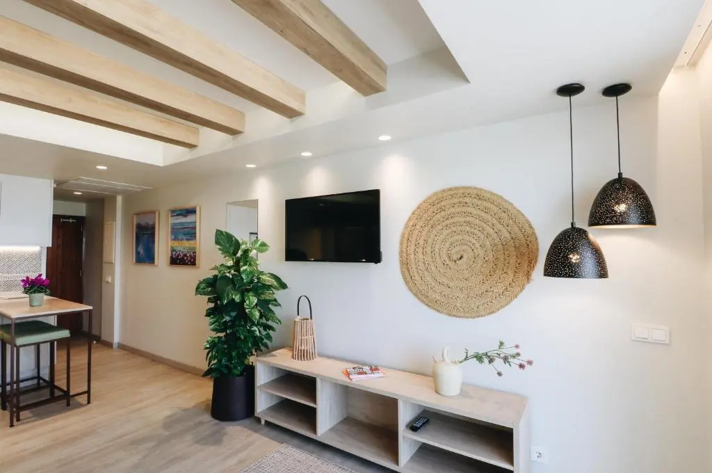 WHAPFESA-Studio-Premium-Sea-View-6 Portfolio: Nice Holiday Apartments Downtown San Antonio, SAN ANTONIO - Property Code: WHAPFESA