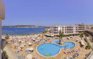Water park pool apartment on the beach SAN ANTONIO BAY PLBESAN Pool - LeibTour: TOP aparthotels in Ibiza