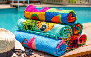 airbnb cover towels and sunglasses - LeibTour: TOP aparthotels in Ibiza