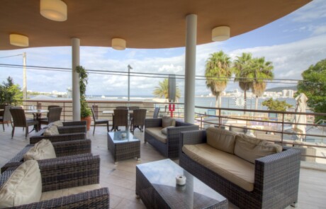 lakapt lounge terrace - LeibTour: TOP aparthotels in Ibiza