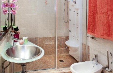 pratseu bathroom - LeibTour: TOP aparthotels in Ibiza
