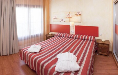 pratseu bedroom 2 - LeibTour: TOP aparthotels in Ibiza
