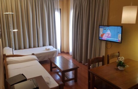 pratseu living 2 - LeibTour: TOP aparthotels in Ibiza