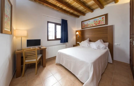 villa for 8 people bedroom3 VIL CNCMA villavicen20 - LeibTour: TOP aparthotels in Ibiza